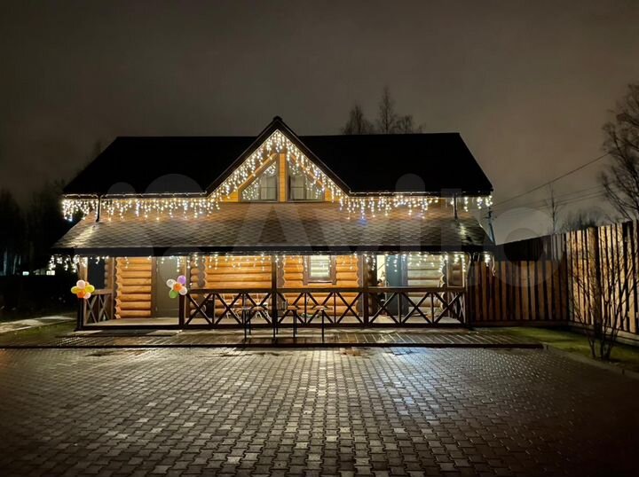 Коттедж 200 м² на участке 12 сот.