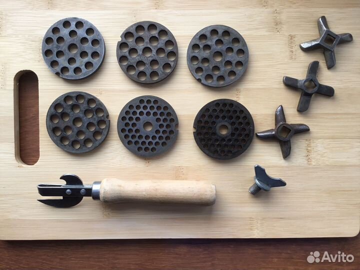 Решетки и ножи к ручной советской мясорубке