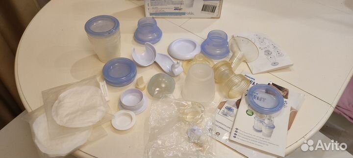 Молокоотсос avent ручной+накладки на грудь