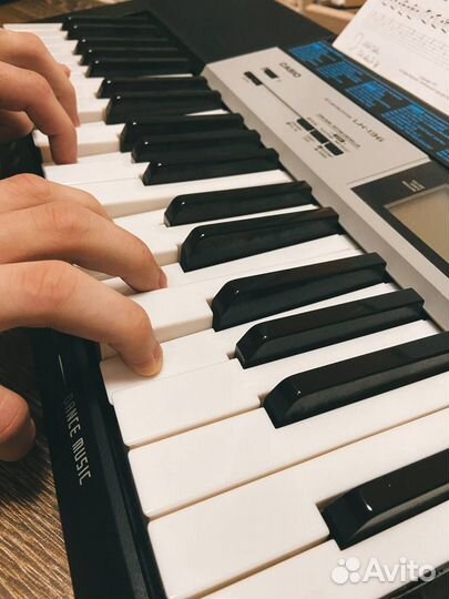 Синтезатор casio LK-136