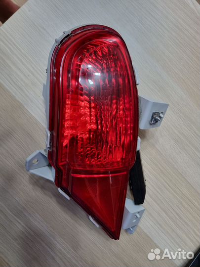 Фонарь задний левый в бампер митсубиси паджеро
