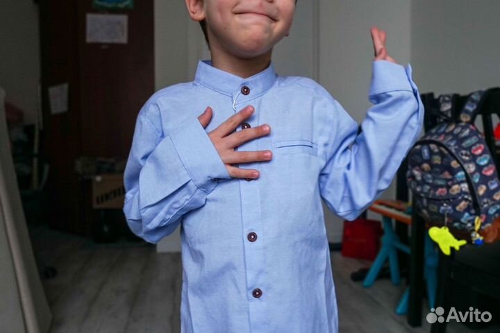 Голубая рубашка для мальчика с длинным рукавом