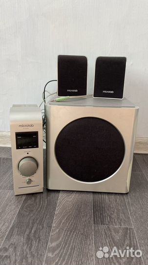 Продам колонки microlab