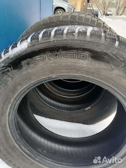 Nokian Tyres Hakkapeliitta 7 215/65 R16