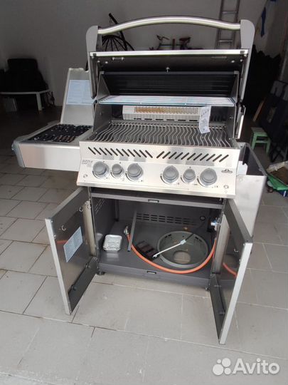 Газовый гриль Napoleon