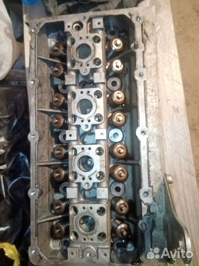 Головка блока цилиндров 16 клапанный