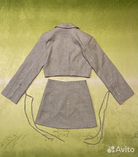 Твидовый костюм с короткой юбкой M