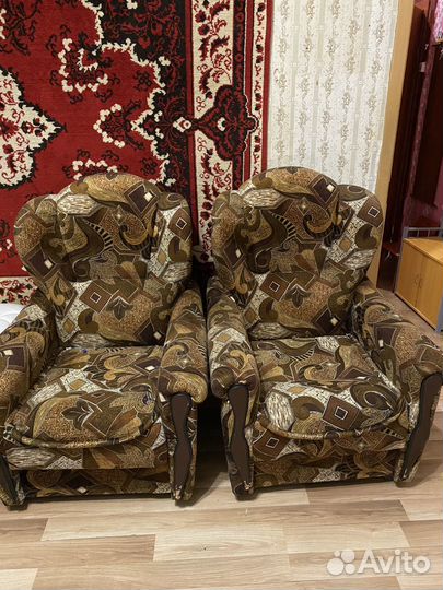 Диван и 2 кресла бу