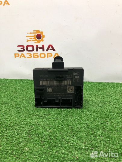 Блок управления дверьми передний правый Volkswagen