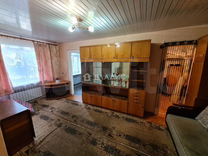 2-к. квартира, 42 м², 1/5 эт.