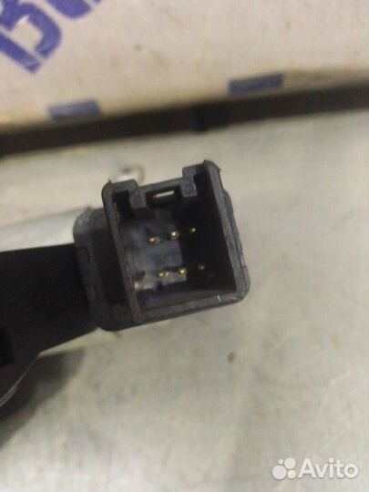 Моторчик стеклоподъемника задний правый Mazda 6