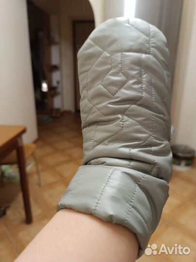 Варежки женские