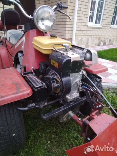 Минитрактор для скашивания травы