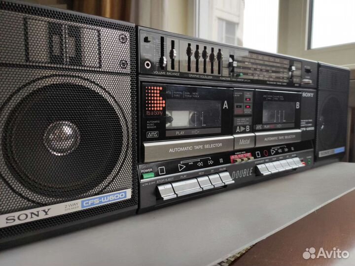 Кассетная магнитола Sony, 1980-е