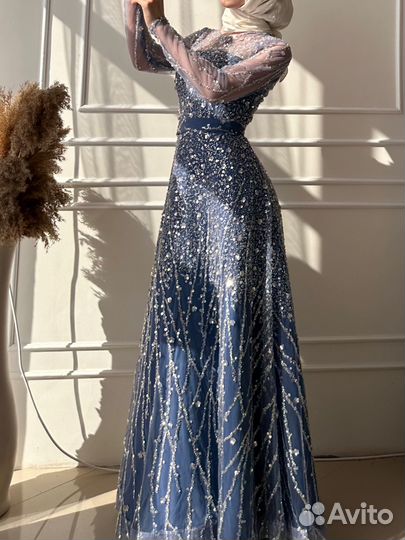 Вечернее платье