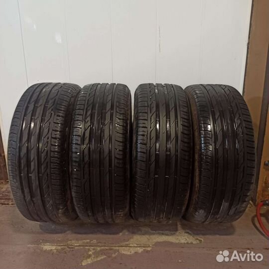 Bridgestone Turanza T001 225/60 R16