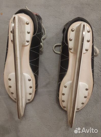 Коньки хоккейные 39 размер бу