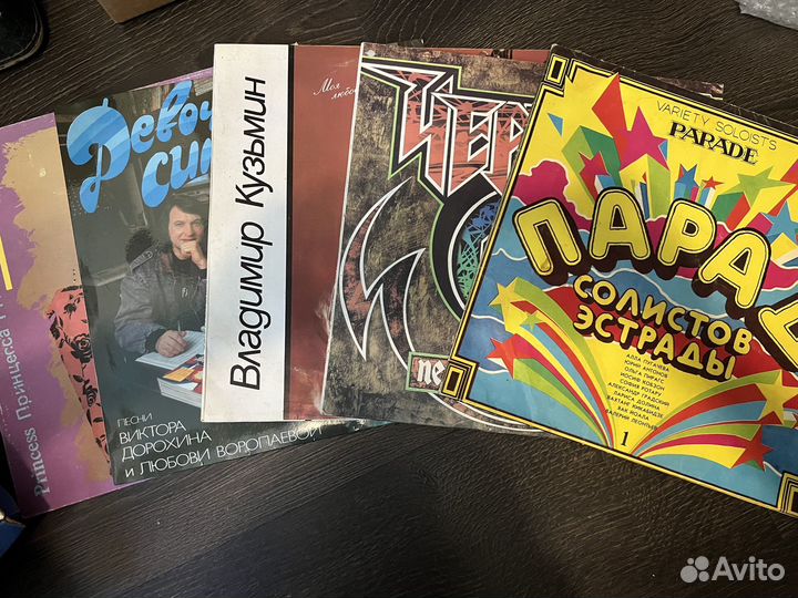 Виниловые пластинки + проигрыватель