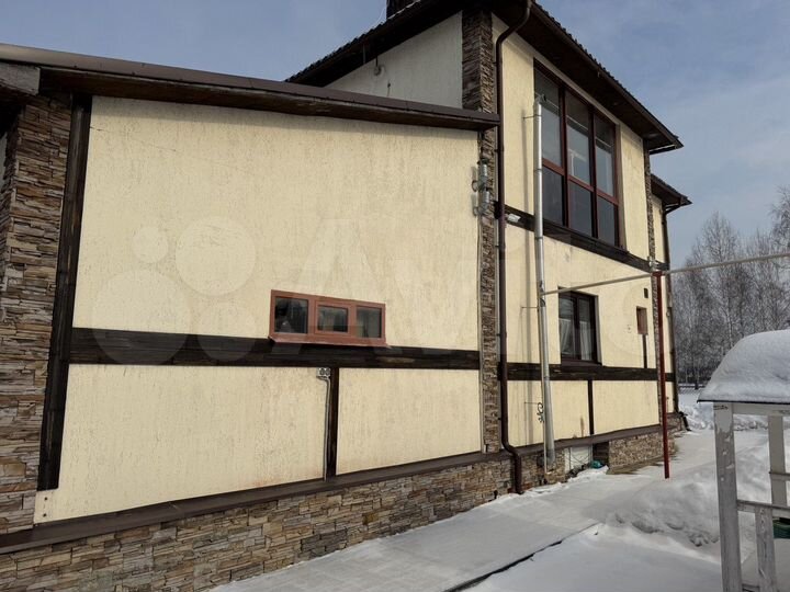 Дом 269 м² на участке 15 сот.