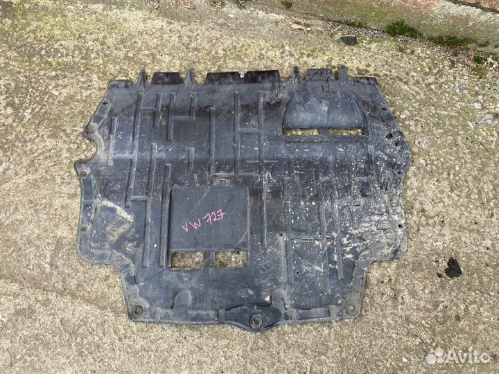 Защита двигателя Volkswagen Passat B7