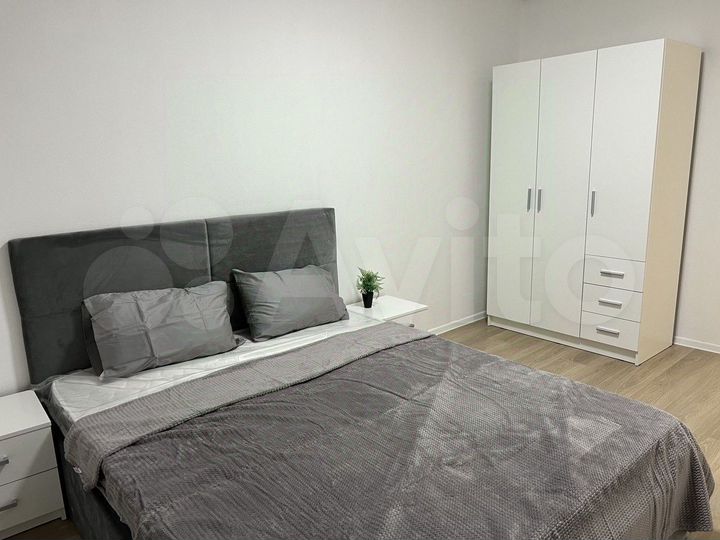 3-к. квартира, 80 м², 9/14 эт.