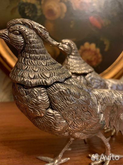 Парные статуэтки 