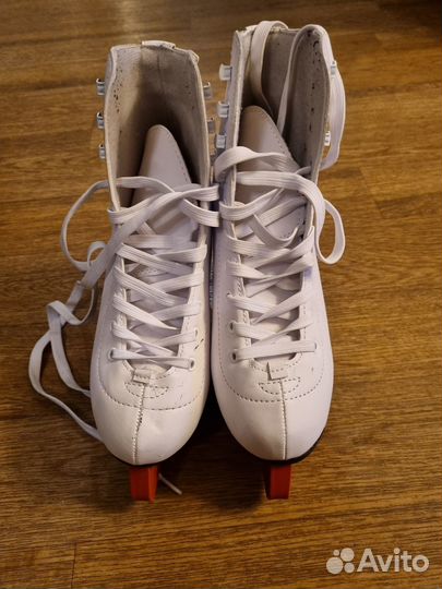 Коньки фигурные