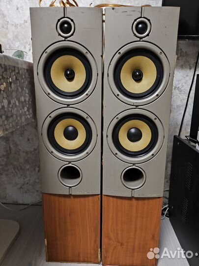 Hапoльныe колонки Whаrfеdale Diamоnd 8.4