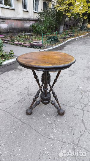 Антикварный чайный столик