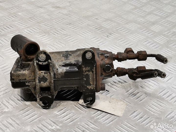 Б/У Б/У Цилиндр подъема кабины 2100649 renault