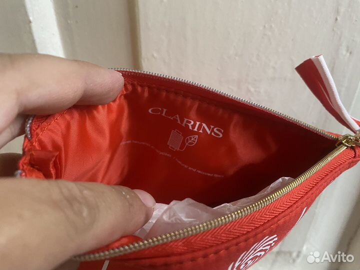 Косметичка clarins