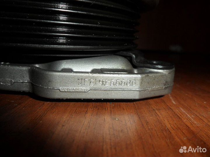 Помпа водяная Volkswagen Golf 5 1K1 BLG 1.4