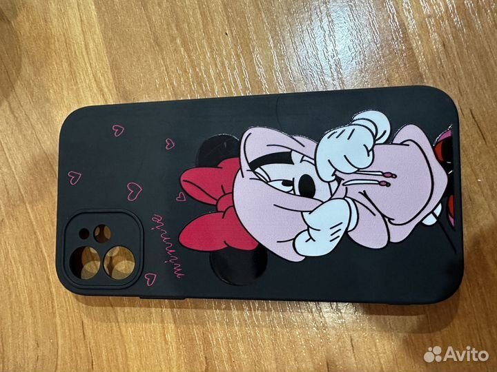 Чехол на iPhone 11