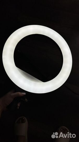 Кольцевая лампа к столу