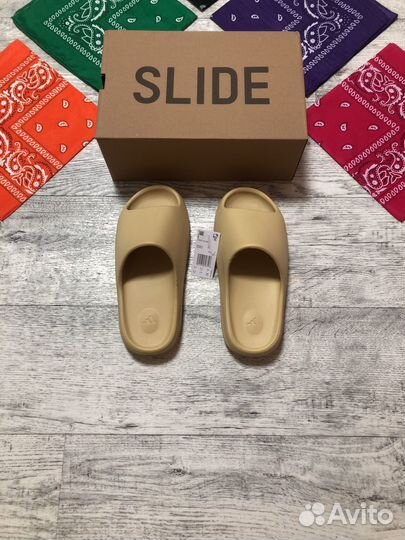 Тапки Adidas yeezy slide бежевые