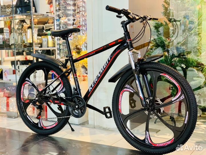 Новый спортивный велосипед