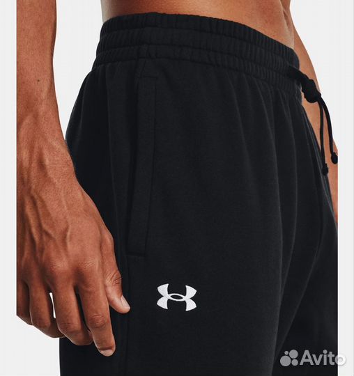 Спортивные джоггеры Under Armour (M)