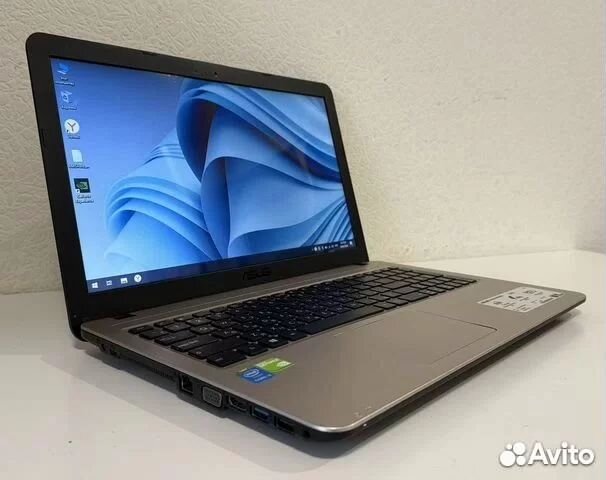 Asus (i3-5005U 2.00GHz/8gb/GeForce 920M/SSD 256gb)