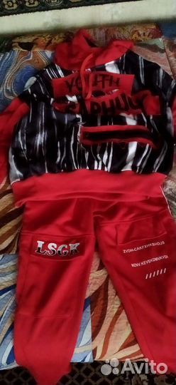 Спортивный костюм женский новый