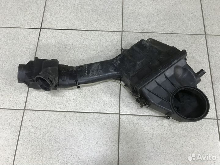 Корпус воздушного фильтра VW Jetta 2 Golf 2