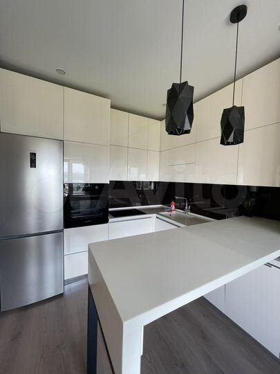 1-к. квартира, 54 м², 10/17 эт.