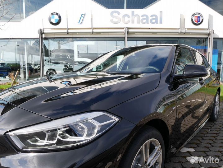 BMW 1 серия 2.0 AMT, 2023, 2 500 км