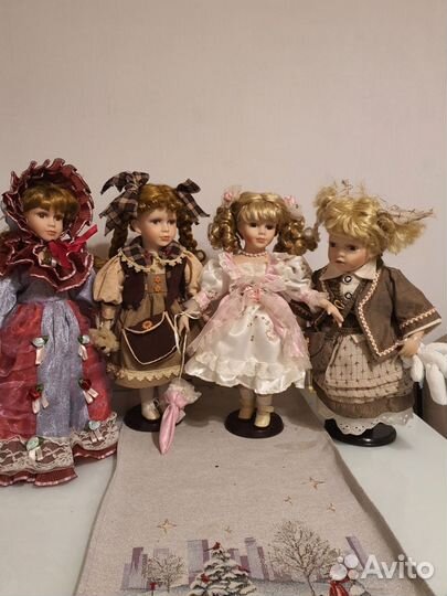 Кукла фарфоровая коллекционная