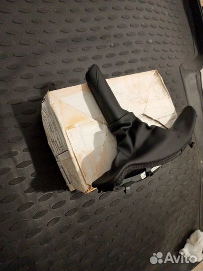 BMW 3 F30/4 F32 Кожух рычага стояночного тормоза