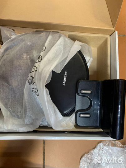 Робот пылесос samsung PowerBot-E