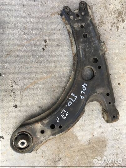 Рычаг правый Volkswagen Golf 4 Фольксваген Гольф 4