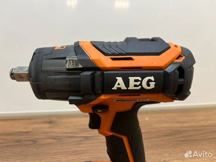 Импульсный гайковерт AEG BSS18C12ZBL LI-402C Без А