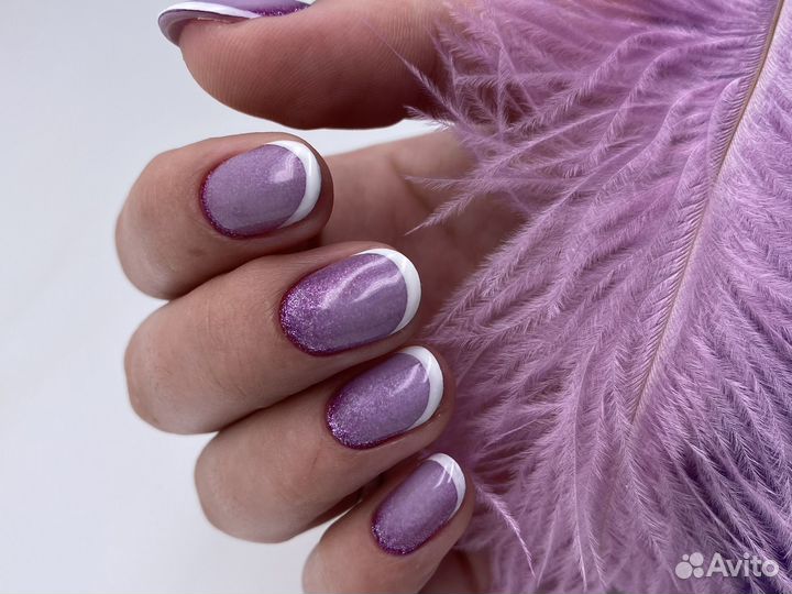 Модель на маникюр