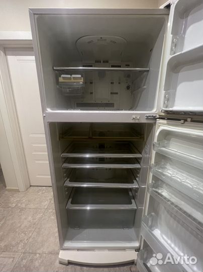 Холодильник бу sharp