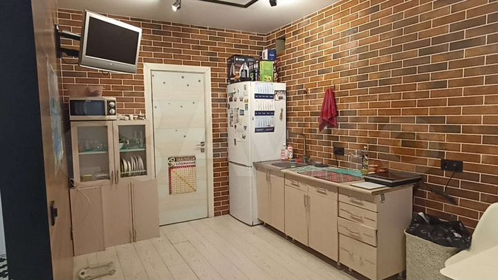 2-к. квартира, 62 м², 9/9 эт.